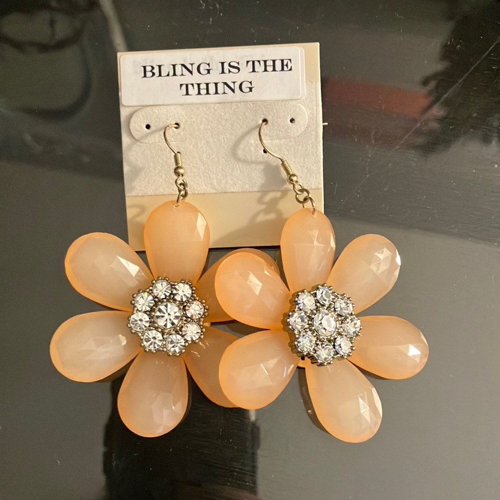 Flower Earrings-OS! - Picture 1 of 2